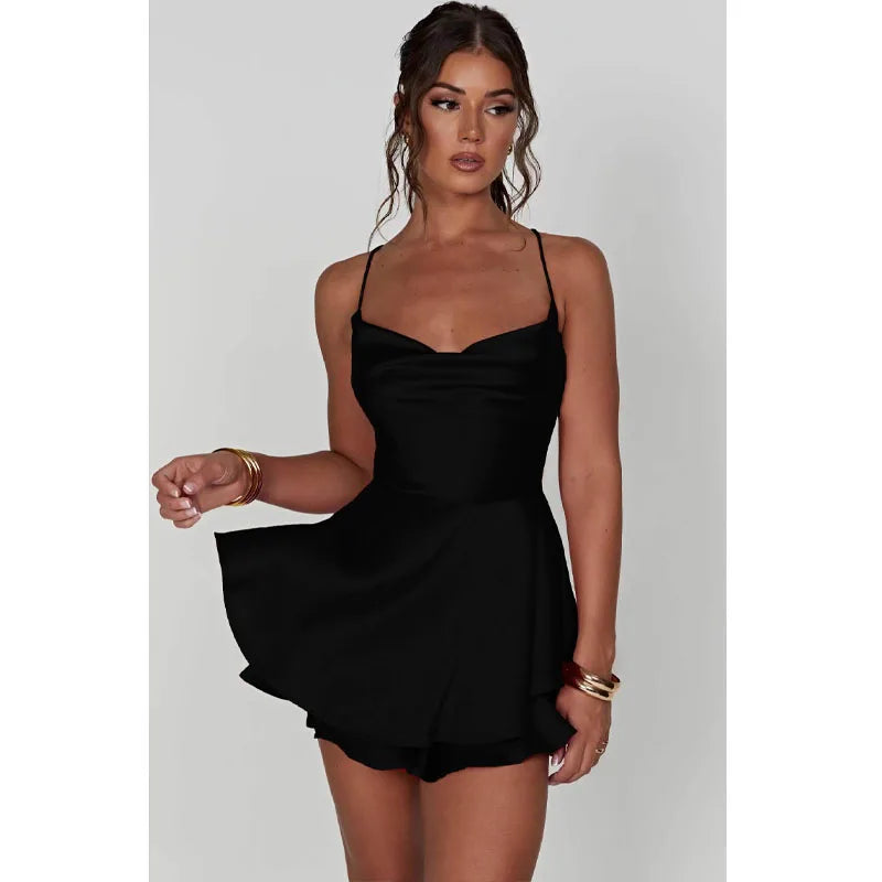 Vestido Curto de Cetim com Alças Finas – Sensual e Elegante para Festas